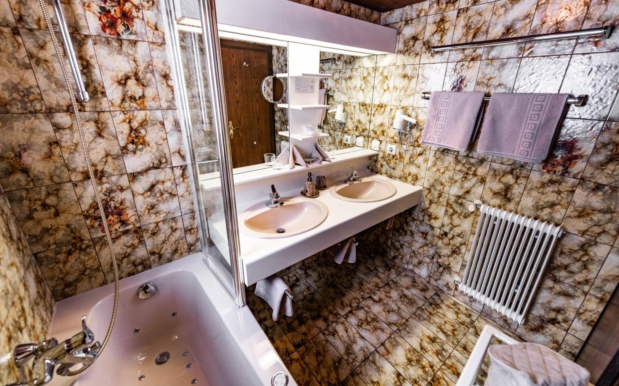 Hotel Olympia Lech am Arlberg Zimmer foto